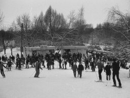 Warszawa park Moczydło na Woli